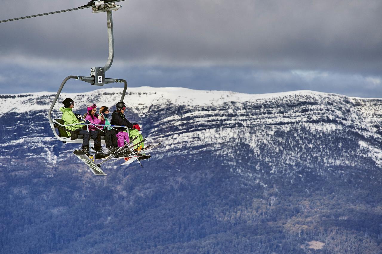 Ski Club Of Victoria - Kandahar Lodge Mount Buller Eksteriør billede